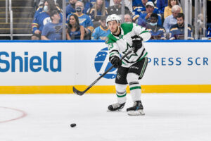 September 27, 2021: Dallas Stars forward Riley Damiani 13 passes the puck during a preseason game in the National Hockey League between the Dallas Stars and the St. Louis Blues held at the Enterprise Center in St. Louis City, MO /CSM St. Louis City United States of America - ZUMAc04_ 20210927_zaf_c04_008 Copyright: xRichardxUlreichx