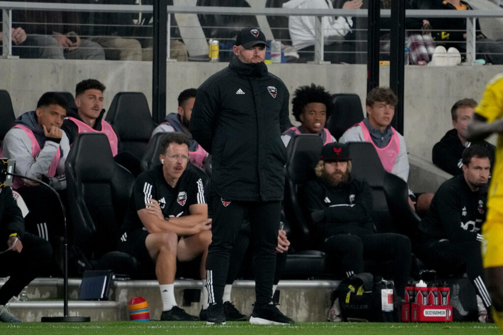 COLUMBUS, OH - MARCH 04: Wayne Rooney head coach of D.C. United looks during the first half between the the Columbus Crew and the D.C. United at Lower.com Field in Columbus, Ohio on March 4, 2023. Photo by Jason Mowry/Icon Sportswire SOCCER: MAR 04 MLS, Fussball Herren, USA - Columbus Crew vs D.C. United Icon2300304008