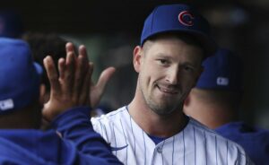 April 21, 2023, Chicago, Illinois, USA: Chicago Cubs starting pitcher DREW SMYLY is congratulated in the dugout after leaving the game in the eighth inning against the Los Angeles Dodgers at Wrigley Field. Smyly threw a perfect game up to an infield single hit by the Dodgers David Peralta in the eighth inning. Cubs won 13:0. Chicago USA - ZUMAm67_ 20230421_zaf_m67_007 Copyright: xJohnxJ.xKimx