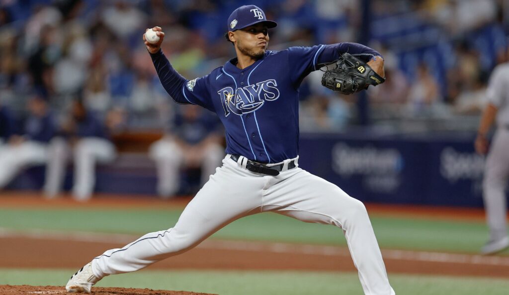 MLB, Baseball Herren, USA Houston Astros at Tampa Bay Rays St. Petersburg, FL USA Tampa Bay Rays starting pitcher Taj Bradley 45 delivers a pitch during an MLB game against the Houston Astros on Monday, April 24, 2023 at Tropicana Field. The Rays beat the Astros 8-3 and extended their home opening win streak to 14. Kim Hukari/Image of Sipa USA St. Petersburg Tropicana Field Florida USA NOxUSExINxGERMANY PUBLICATIONxINxALGxARGxAUTxBRNxBRAxCANxCHIxCHNxCOLxECUxEGYxGRExINDxIRIxIRQxISRxJORxKUWxLIBxLBAxMLTxMEXxMARxOMAxPERxQATxKSAxSUIxSYRxTUNxTURxUAExUKxVENxYEMxONLY Copyright: xImagexofxSportx Editorial use only