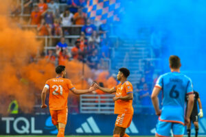 FC Cincinnati v New York City FC - Lamar Hunt U.S. Open Cup Round Of 32 Cincinnati players are seen celebrating after a goal during the Lamar Hunt U.S. Open Cup Round of 32 match between FC Cincinnati and New York City FC at TQL Stadium in Cincinnati, Ohio. Wednesday, May 10, 2023. Cincinnati defeated New York City 1-0. Cincinnati, OHIO Ohio United States PUBLICATIONxNOTxINxFRA Copyright: xJasonxWhitmanx originalFilename:whitman-lamarhun230510_npHKj.jpg