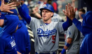 MLB, Baseball Herren, USA 2023: Los Angeles Dodgers vs Atlanta Braves MAY 22 May 22, 2023: Los Angeles Dodgers first baseman Freddie Freeman celebrates with teammates in the dugout after scoring a run during the fourth inning of a MLB game against the Atlanta Braves at Truist Park in Atlanta, GA. Austin McAfee/CSM/Sipa USACredit Image: Austin Mcafee/Cal Media/Sipa USA Atlanta Truist Park Georgia USA NOxUSExINxGERMANY PUBLICATIONxINxALGxARGxAUTxBRNxBRAxCANxCHIxCHNxCOLxECUxEGYxGRExINDxIRIxIRQxISRxJORxKUWxLIBxLBAxMLTxMEXxMARxOMAxPERxQATxKSAxSUIxSYRxTUNxTURxUAExUKxVENxYEMxONLY Copyright: xCalxSportxMediax Editorial use only