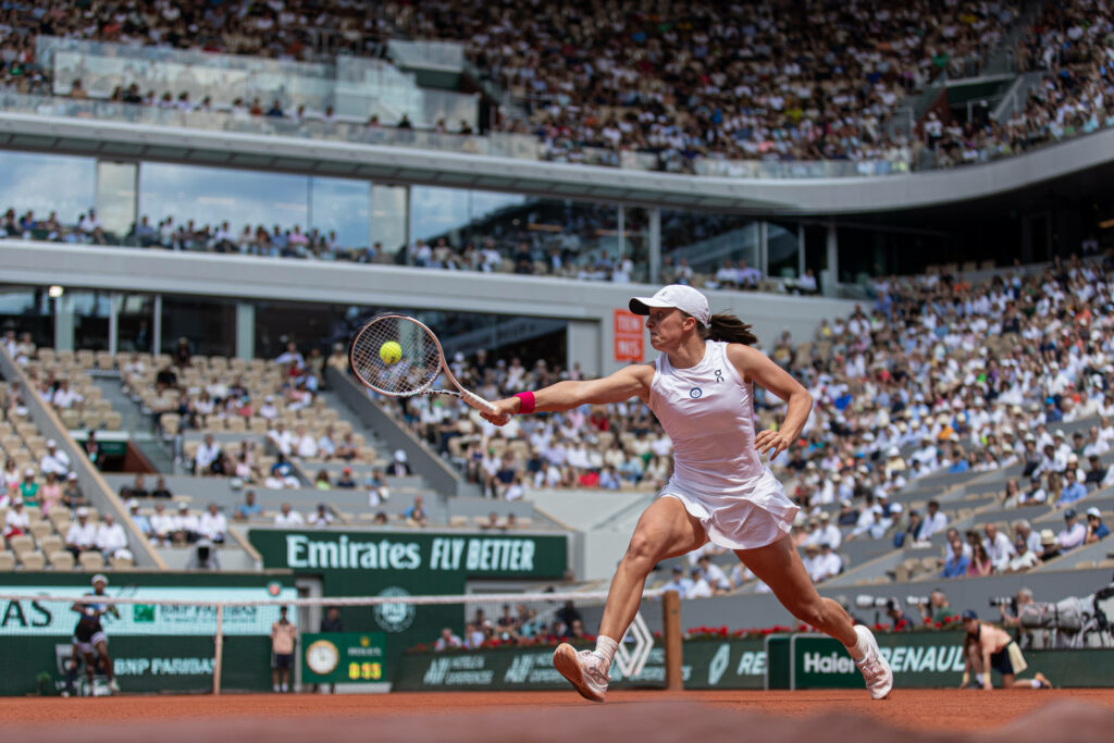 French Open: Iga Swiatek vs Beatriz Haddad Maia Prediction, Odds, and Picks (June 8)