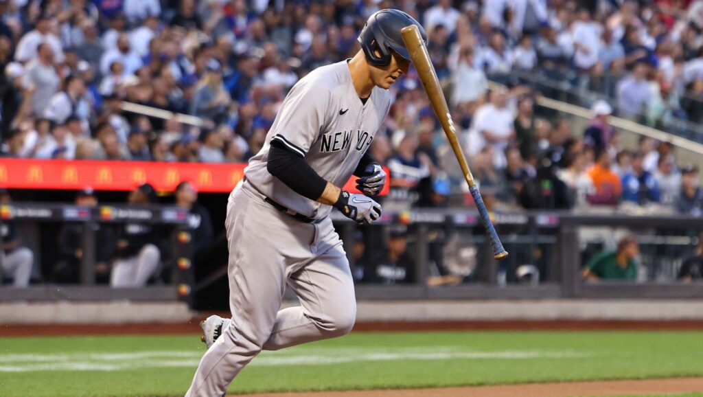 New York Yankees v New York Mets New York Yankees Anthony Rizzo 48 bats during the baseball game against the New York Mets at Citi Field in Corona, New York, Wednesday, June 14, 2023. New York New York United States PUBLICATIONxNOTxINxFRA Copyright: xGordonxDonovanx originalFilename:donovan-newyorky230614_npC3P.jpg