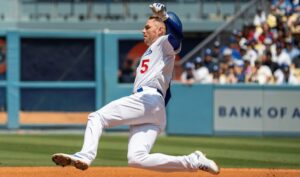 MLB, Baseball Herren, USA San Francisco Giants at Los Angeles Dodgers Los Angeles Dodgers first baseman Freddie Freeman 5 slides into second base during a MLB game against the San Francisco Giants, Sunday, June 18, 2022, at Dodger Stadium, in Los Angeles, CA. The Giants defeated the Dodgers 7-3. Jon Endow/Image of Sipa USA Los Angeles Dodger Stadium California United States NOxUSExINxGERMANY PUBLICATIONxINxALGxARGxAUTxBRNxBRAxCANxCHIxCHNxCOLxECUxEGYxGRExINDxIRIxIRQxISRxJORxKUWxLIBxLBAxMLTxMEXxMARxOMAxPERxQATxKSAxSUIxSYRxTUNxTURxUAExUKxVENxYEMxONLY Copyright: xImagexofxSportx Editorial use only