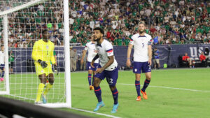 Phoenix, Arizona, April 19th 2023: DeAndre Yedlin  22 USMNT in action during the International Friendly, Länderspiel, Nationalmannschaft soccer match between Mexico and USA at State Farm Stadium in Phoenix, Arizona. Edwin Rodriguez/SPP PUBLICATIONxNOTxINxBRAxMEX Copyright: xEdwinxRodriguez/SPPx spp-en-EdRo-MEX v USA 1st half-4