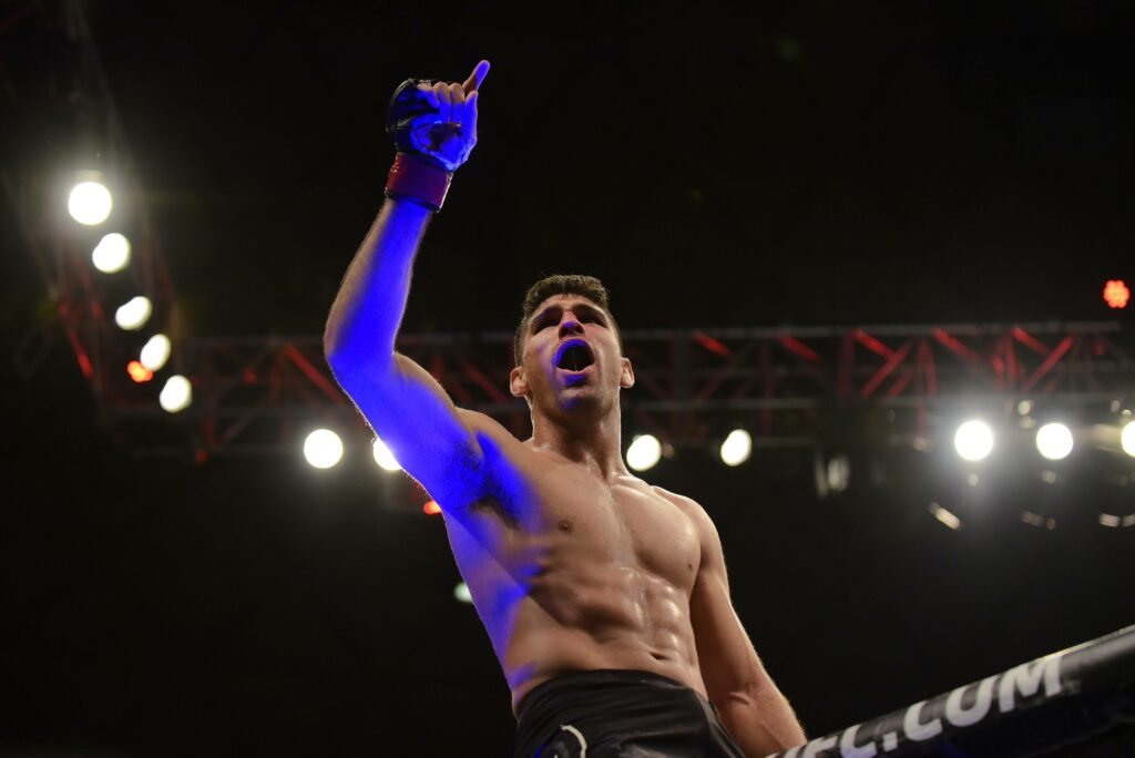 UFC Vegas 78 Preview: Vicente Luque vs. Rafael dos Anjos Prediction, Odds, and Picks (Aug 12)