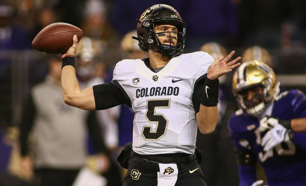 November 19, 2022: Colorado Bufaloes quarterback J.T. Shrout 5 winds up to throw a pass during an NCAA, College League, USA football game between the Colorado Buffaloes and Washington Huskies at Husky Stadium in Seattle, WA. /CSM Seattle United States of America - ZUMAc04_ 20221119_zaf_c04_478 Copyright: xSeanxBrownx