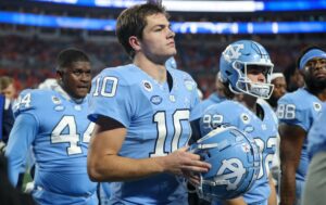 NCAA, College League, USA Football 2022: Clemson vs North Carolina DEC 3 December 3, 2022: North Carolina Tar Heels quarterback Drake Maye 10 walking off the field following warmups before the NCAA Football Subway ACC Championship Game between the Clemson Tigers and the North Carolina Tar Heels at Bank of America Stadium in Charlotte, North Carolina. Greg Atkins/CSM/Sipa USACredit Image: Greg Atkins/Cal Media/Sipa USA Charlotte Bank of America Stadium NC USA NOxUSExINxGERMANY PUBLICATIONxINxALGxARGxAUTxBRNxBRAxCANxCHIxCHNxCOLxECUxEGYxGRExINDxIRIxIRQxISRxJORxKUWxLIBxLBAxMLTxMEXxMARxOMAxPERxQATxKSAxSUIxSYRxTUNxTURxUAExUKxVENxYEMxONLY Copyright: xCalxSportxMediax Editorial use only