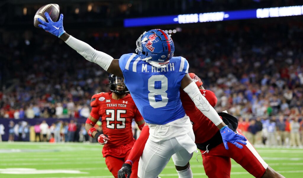 December 28, 2022: Mississippi wide receiver Malik Heath 8 just misses a would-be touchdown pass in the end zone during the TaxAct Texas Bowl on Dec. 28, 2022 in Houston. - ZUMAc201 20221228_zap_c201_021 Copyright: xScottxColemanx