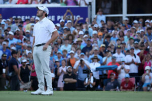 MEMPHIS, TN - AUGUST 13: Patrick Cantlay reacts as his putt just misses on the No. 18 hole during the first playoff hole the final round of the FedEx St. Jude Championship, August 13, 2023 at TPC Southwind in Memphis, Tennessee. Photo by Matthew Maxey/Icon Sportswire GOLF: AUG 13 PGA, Golf Herren - FedEx St. Jude Championship EDITORIAL USE ONLY Icon23081381