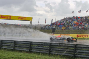 F1 Grand Prix Of The Netherlands Max Verstappen of the Netherlands driving the car no 1 in wet conditions with lot of spraying water the RB19 Honda of Oracle Red Bull Racing team on track during the Dutch GP race. Heavy downpour rain led to red flag and temporary stop at the closing stages of F1 Grand Prix of the Netherlands at Circuit Zandvoort, Netherlands on August 27, 2023 Zandvoort Netherlands PUBLICATIONxNOTxINxFRA Copyright: xNicolasxEconomoux originalFilename:economou-f1grandp230827_npFAE.jpg