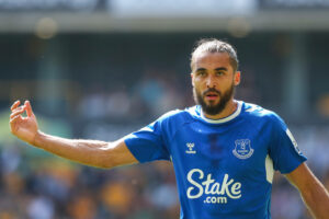 Premier League Wolverhampton Wanderers v Everton Dominic Calvert-Lewin 9 of Everton gives his team instructions during the Premier League match Wolverhampton Wanderers vs Everton at Molineux, Wolverhampton, United Kingdom, 20th May 2023 Photo by Gareth Evans/News Images Wolverhampton Molineux West Midlands United Kingdom Copyright: xGarethxEvans/NewsxImagesx