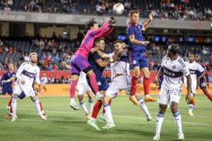 Chicago, USA, August 30, 2023: Yohei Takaoka 18 Vancouver Whitecaps punches the ball away during the game between Chicago Fire FC and Vancouver Whitecaps on Wednesday August 30, 2023 at Soldier Field, Chicago, USA. NO COMMERCIAL USAGE Shaina Benhiyoun/SPP PUBLICATIONxNOTxINxBRAxMEX Copyright: xShainaxBenhiyoun/SPPx spp-en-ShBe-8P6A8596