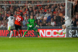 Jarrod Bowen 20 of West Ham United right scores the opening goal during the Premier League match between Luton Town and West Ham United at Kenilworth Road, Luton, England on 1 September 2023. Copyright: xDavidxHornx PMI-5742-0227