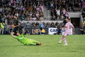 MLS, Fussball Herren, USA Inter Miami CF at LAFC LAFC goalkeeper John McCarthy 77 looks back at the ball after Inter Miami defender Jordi Alba 18 scores a goal during a MLS match, Sunday, September 3, 2023, at the BMO Stadium, in Los Angeles, CA. Inter Miami FC defeated LAFC 3-1. Jon Endow/Image of Sipa USA Los Angeles BMO Stadium California United States NOxUSExINxGERMANY PUBLICATIONxINxALGxARGxAUTxBRNxBRAxCANxCHIxCHNxCOLxECUxEGYxGRExINDxIRIxIRQxISRxJORxKUWxLIBxLBAxMLTxMEXxMARxOMAxPERxQATxKSAxSUIxSYRxTUNxTURxUAExUKxVENxYEMxONLY Copyright: xImagexofxSportx Editorial use only