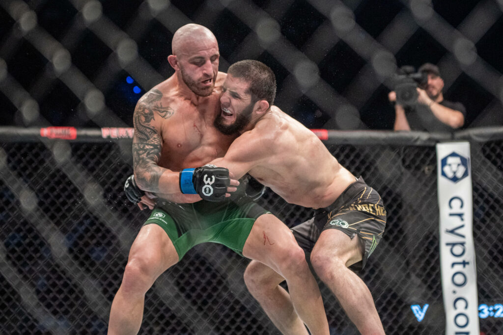 UFC 294 Preview: Islam Makhachev vs. Aleksander Volkanovski 2 Prediction, Odds, and Picks (Oct 21)