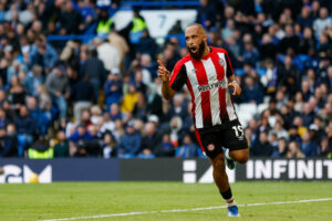 Chelsea v Brentford Premier League Bryan Mbeumo of Brentford celebrates scoring the second goal during the Premier League match between Chelsea and Brentford at Stamford Bridge, London Copyright: xMarkxDxFullerx FIL-19174-0025