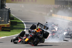 231030 -- MEXICO CITY, Oct. 30, 2023 -- Red Bull s Sergio Perez of Mexico crashes at the first corner during the final race of the 2023 F1 Mexico City Grand Prix at the Hermanos Rodriguez Circuit in Mexico City, Mexico on Oct. 29, 2023. Photo by /Xinhua SPMEXICO-MEXICO CITY-F1-GRAND PRIX SongxHaiyuan PUBLICATIONxNOTxINxCHN