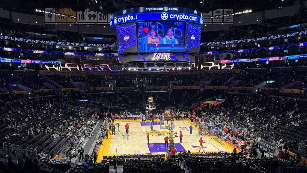 Miami Heat vs. LA Lakers Preview, Odds, Predictions (Nov 2)