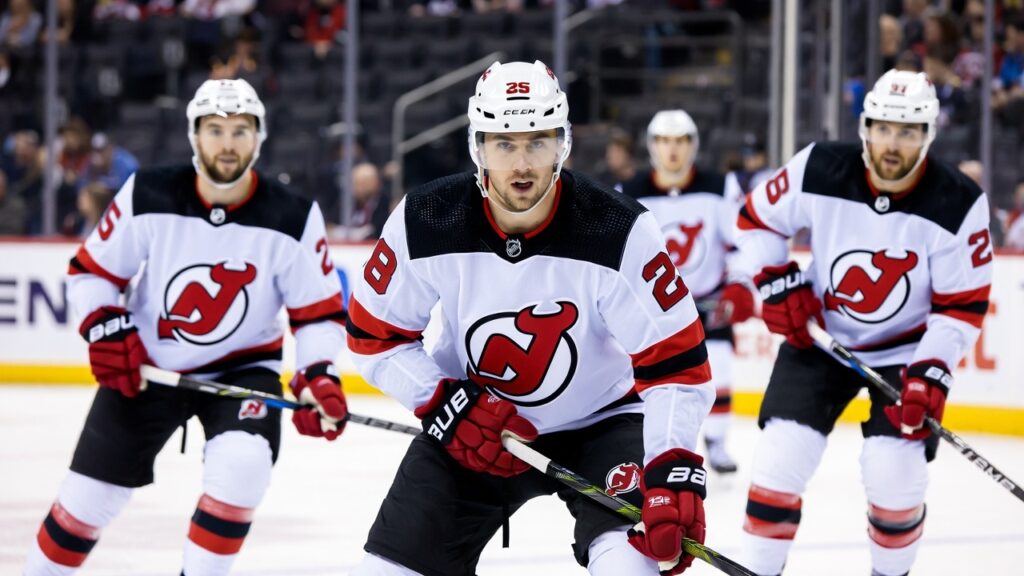 NHL: Lightning vs. Devils Preview, Odds, and Picks (Dec 11)