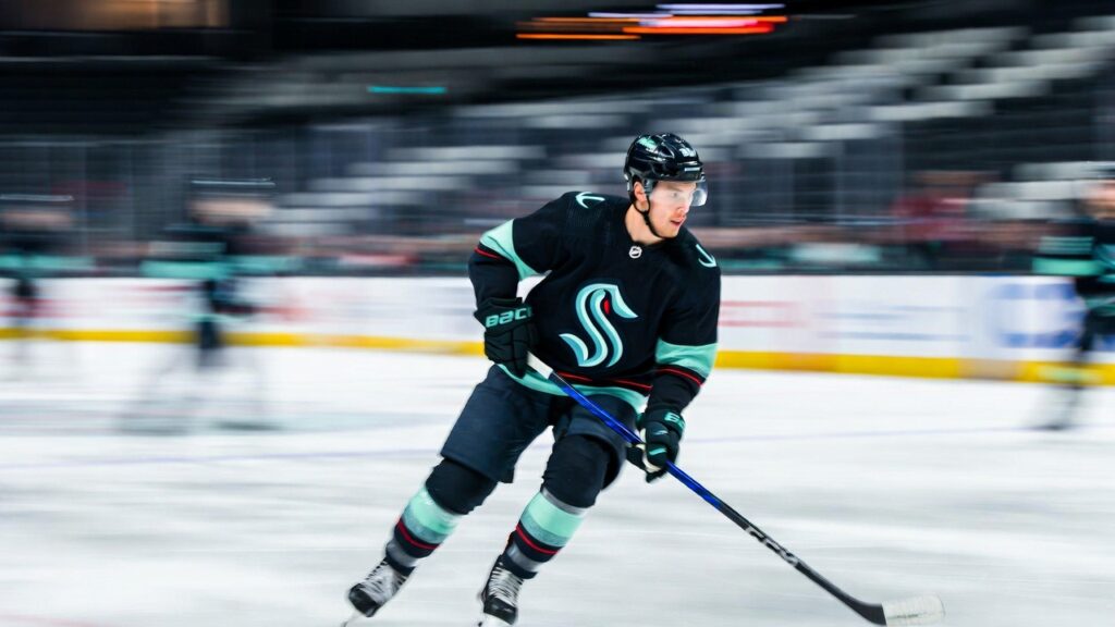 Kraken vs. Lightning Preview, Odds, and Picks (Mar 17)